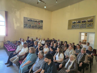 07.08.2026-cı il tarixdə Şuşa Rayon İcra Hakimiyyətinin başçısı Bayram Səfərovun Sabunçu rayonu, Ramana qəsəbəsində məskunlaşmış Şuşa rayon sakinləri ilə növbəti səyyar görüşü keçirildi