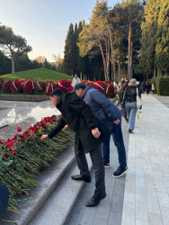 Müasir Azərbaycan dövlətinin qurucusu, dünya şöhrətli siyasi xadim, xalqımızın Ümummilli Lideri Heydər Əliyevin vəfatından 21 il keçir