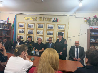 Şuşa Rayon İcra Hakimiyyətinin təşkilatçılığı, Rayon İcra Hakimiyyətinin və Rayon Mərkəzləşdirilmiş Kitabxana Sisteminin əməkdaşlarının iştirakı ilə “27 sentyabr-Anım günü”nə həsr olunmuş tədbir keçirilmişdir