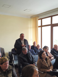 Şuşa Rayon İcra Hakimiyyətinin başçısı cənab Bayram Səfərov növbəti səyyar qəbulunu 14.11.2025-ci il tarixdə Tərtər rayonu, Şıxarx qəsəbəsi, 1170 ailəlik məcburi köçkün qəsəbəsində məskunlaşmış rayon sakinləri ilə keçirdi