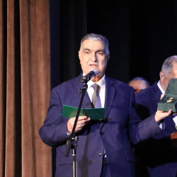 12 aprel 2026-cı il tarixdə Şuşa Dövlət Musiqili Dram Teatrının dəyərli aktyoru, Əməkdar artist Nazir Rüstəmov yubiley yaşını qeyd etdi
