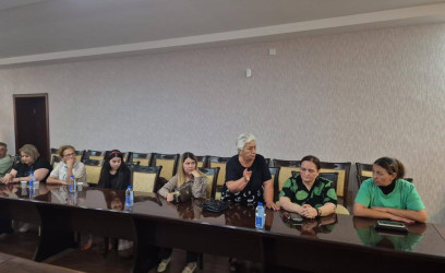 Şuşa Rayon İcra Hakimiyyətinin başçısı cənab Bayram Səfərov sakinlərlə növbəti səyyar qəbulunu 21.08.2026-cı il tarixdə İmişli rayonu, Yeni Azərbaycan Partiyasının binasında rayon sakinləri ilə keçirdi