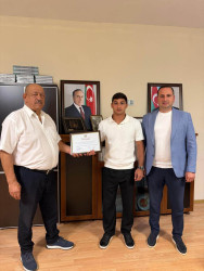 Cüdo üzrə ikinci dəfə Avropa çempionu olan şuşalı idmançı Məhəmməd Musayevi əldə etdiyi yüksək nailiyyət münasibətilə qəbul edib