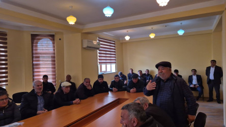 10 aprel 2026-cı il tarixdə Goranboy rayonu, məcburi köçkün qəsəbəsində məskunlaşmış Şuşa rayon sakinləri ilə Şuşa Rayon İcra Hakimiyyəti başçısının səyyar görüşü keçirildi