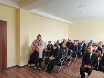 Şuşa Rayon İcra Hakimiyyətinin başçısı cənab Bayram Səfərov növbəti səyyar qəbulunu 14.11.2025-ci il tarixdə Tərtər rayonu, Şıxarx qəsəbəsi, 1170 ailəlik məcburi köçkün qəsəbəsində məskunlaşmış rayon sakinləri ilə keçirdi