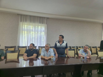 Şuşa Rayon İcra Hakimiyyətinin başçısı cənab Bayram Səfərov sakinlərlə növbəti səyyar qəbulunu 21.08.2026-cı il tarixdə İmişli rayonu, Yeni Azərbaycan Partiyasının binasında rayon sakinləri ilə keçirdi