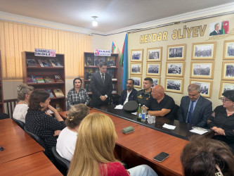 Şuşa Rayon İcra Hakimiyyətinin təşkilatçılığı, Rayon İcra Hakimiyyətinin və Rayon Mərkəzləşdirilmiş Kitabxana Sisteminin əməkdaşlarının iştirakı ilə “27 sentyabr-Anım günü”nə həsr olunmuş tədbir keçirilmişdir