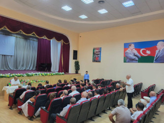 15 avqust 2025-ci il tarixdə Şuşa Rayon İcra Hakimiyyətinin başçısı Bayram Səfərovun Sumqayıt şəhərində yerləşən “28 may” mədəniyyət evində rayon sakinləri ilə səyyar görüşü keçirildi