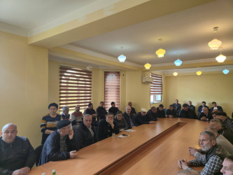 10 aprel 2026-cı il tarixdə Goranboy rayonu, məcburi köçkün qəsəbəsində məskunlaşmış Şuşa rayon sakinləri ilə Şuşa Rayon İcra Hakimiyyəti başçısının səyyar görüşü keçirildi