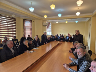 10 aprel 2026-cı il tarixdə Goranboy rayonu, məcburi köçkün qəsəbəsində məskunlaşmış Şuşa rayon sakinləri ilə Şuşa Rayon İcra Hakimiyyəti başçısının səyyar görüşü keçirildi