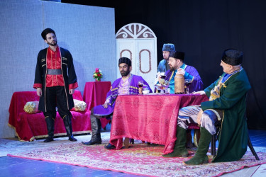 Şuşa Dövlət Musiqili Dram Teatrı 150-ci teatr mövsümündə görkəmli dramaturq Əbdürrəhim bəy Haqverdiyevin “Dağılan Tifaq” əsərini tamaşaya qoymuşdur