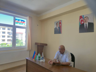 26.05.2026-cı il tarixdə Şuşa Rayon İcra Hakimiyyətinin başçısı cənab Bayram Səfərov sakinlərlə növbəti səyyar qəbulunu Kürdəmir rayonu ərazisində salınmış 564 ailəlik məcburi köçkün qəsəbəsində keçirmişdir