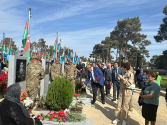 ll Vətən müharibəsi zamanı şəhid olan qəhrəman Azərbaycan oğullarının məzarları II Fəxri Xiyabanda ziyarət olundu